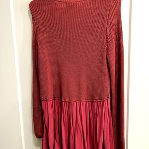 Knitted maroon/red blouse with flowy bottom half